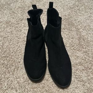 Guess Chelsea Boots